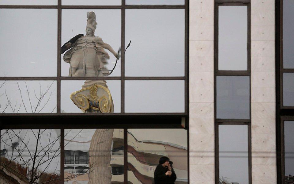 Αναβαθμίζει τις τράπεζες η S&P – Πότε θα ανακάμψουν