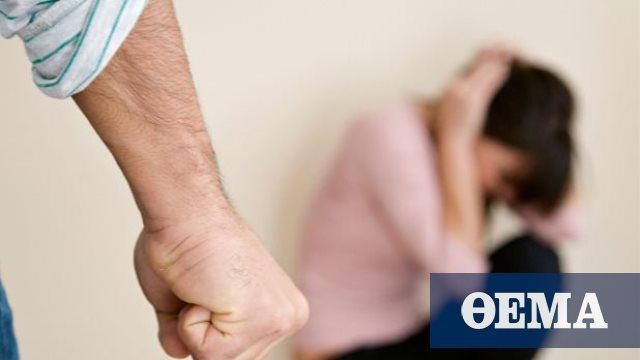 Ηράκλειο: Ξυλοκόπησε τη γυναίκα του μπροστά στο παιδί τους