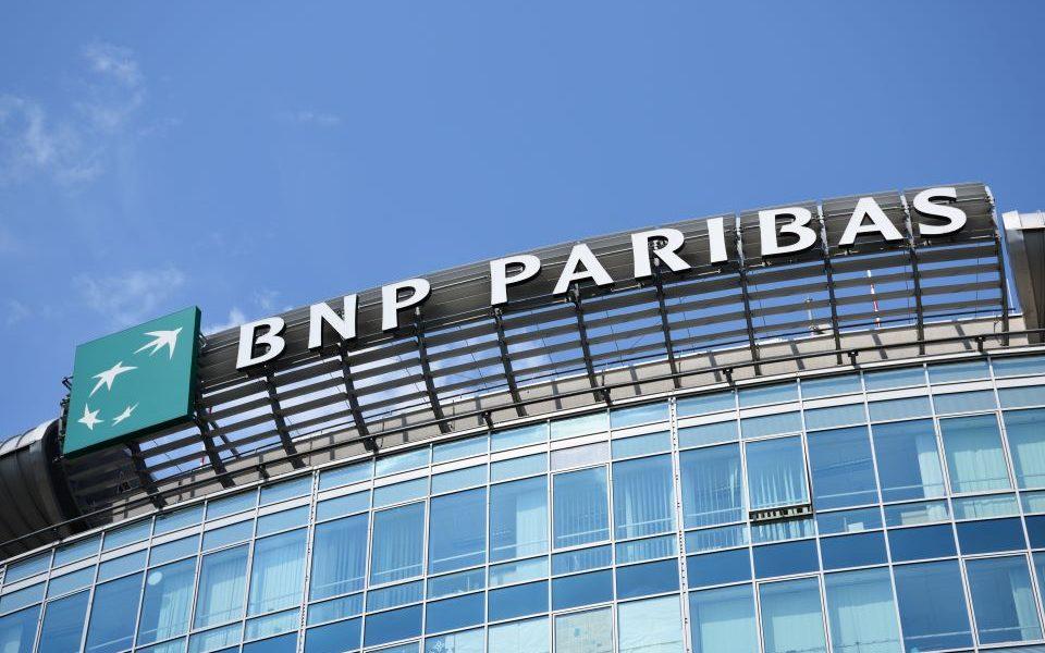 BNP Paribas:  Η Ελλάδα ξαφνιάζει ευχάριστα – Αισιοδοξία για το 2022