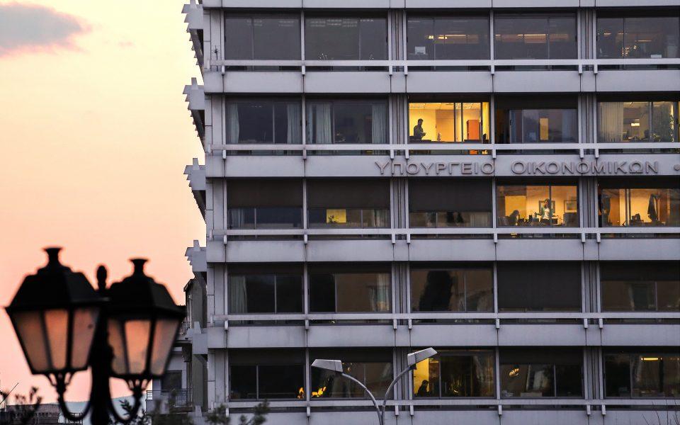 Νέες «διορθωτικές κινήσεις» στο παραένα της ψήφισης του φορολογικού
