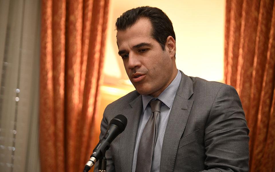Πλεύρης: Διαφωνώ και δεν ψηφίζω τον γάμο για τα ομόφυλα ζευγάρια