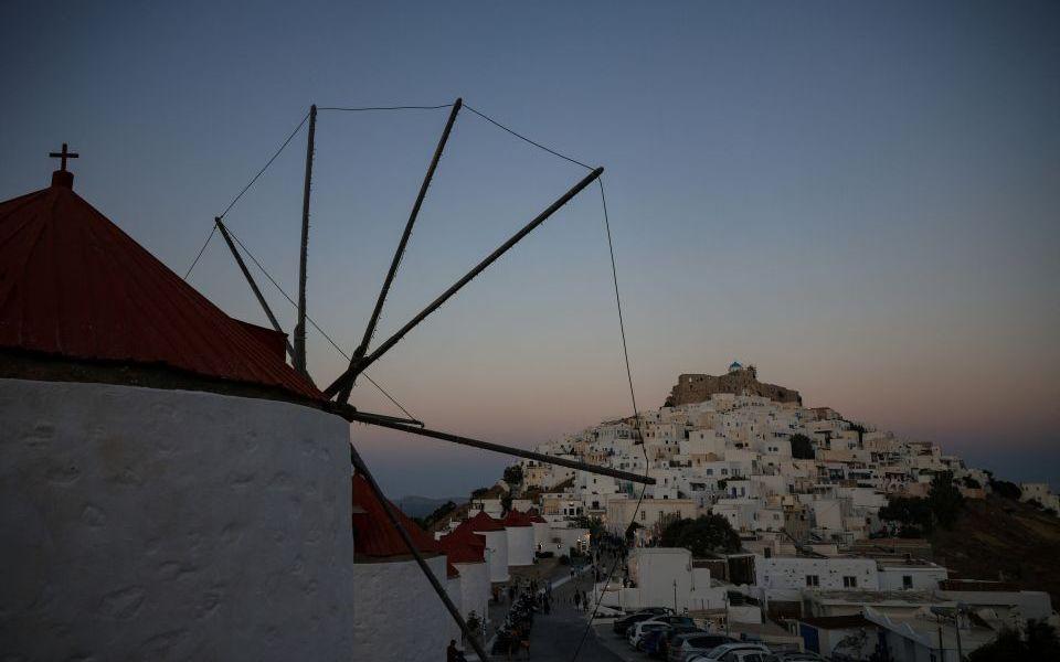 Τουριστικά έσοδα 5,3 δισ. ευρώ στο 5μηνο – Διψήφια αύξηση εσόδων και αφίξεων τον Μάιο